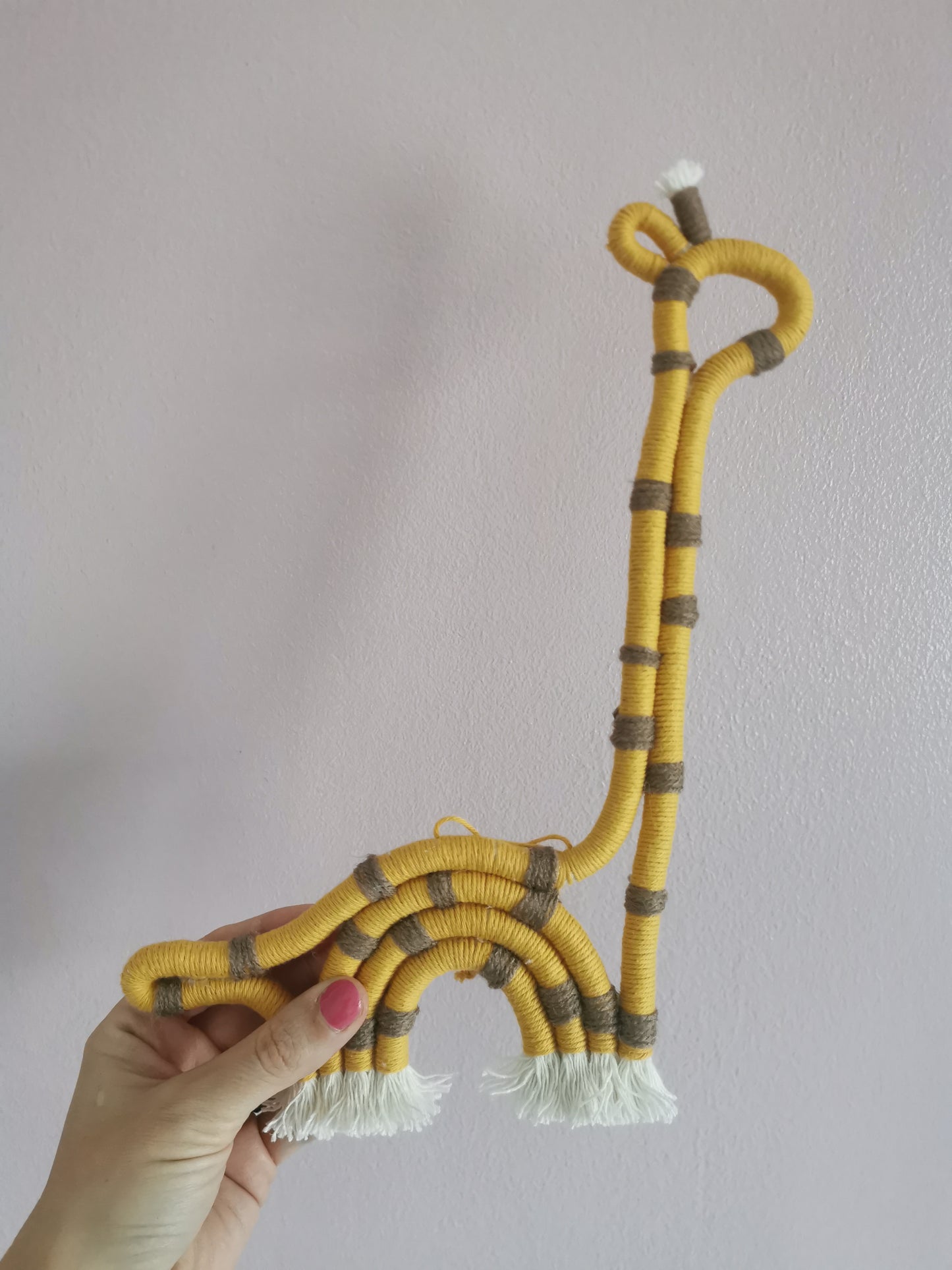 Giraffe wall hanging decoration, macrame giraffe, animal safari decor, giraffe wall art