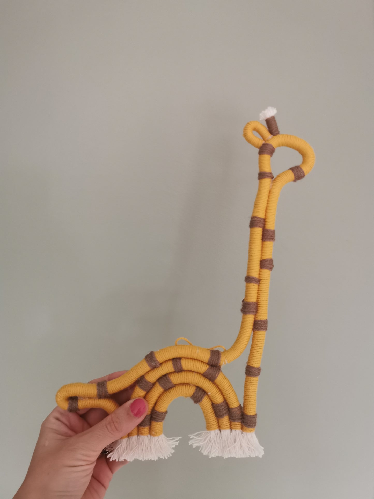 Giraffe wall hanging decoration, macrame giraffe, animal safari decor, giraffe wall art