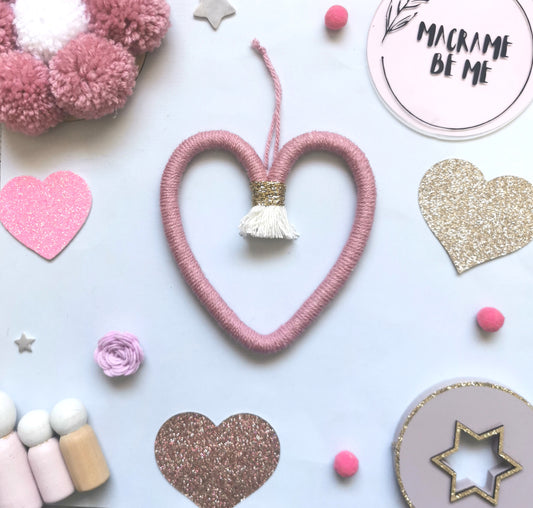 Macrame heart wall hanging decoration, nursery decor, boho wall hanging decoration, girls bedroom decor, pink decor
