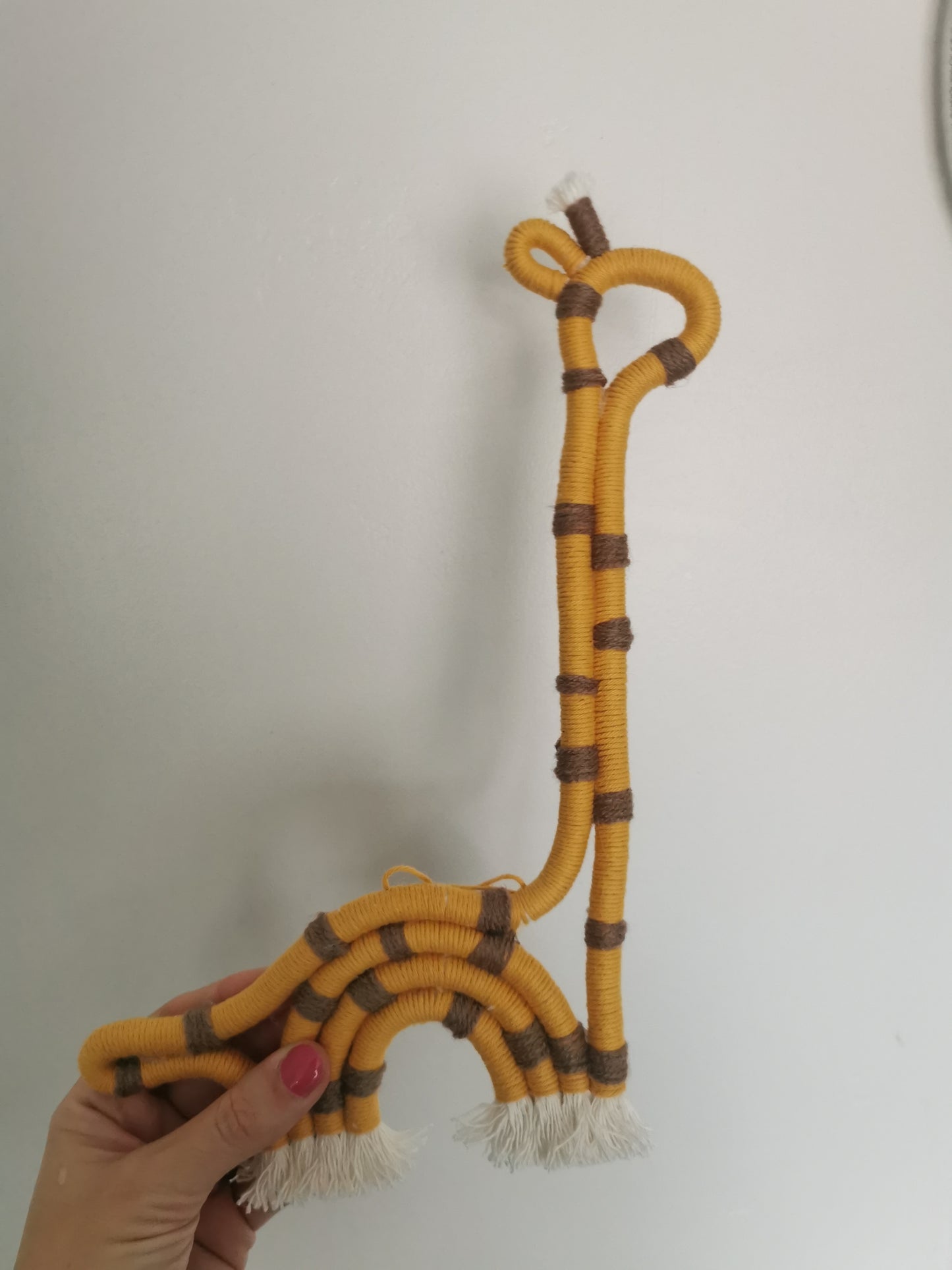 Giraffe wall hanging decoration, macrame giraffe, animal safari decor, giraffe wall art